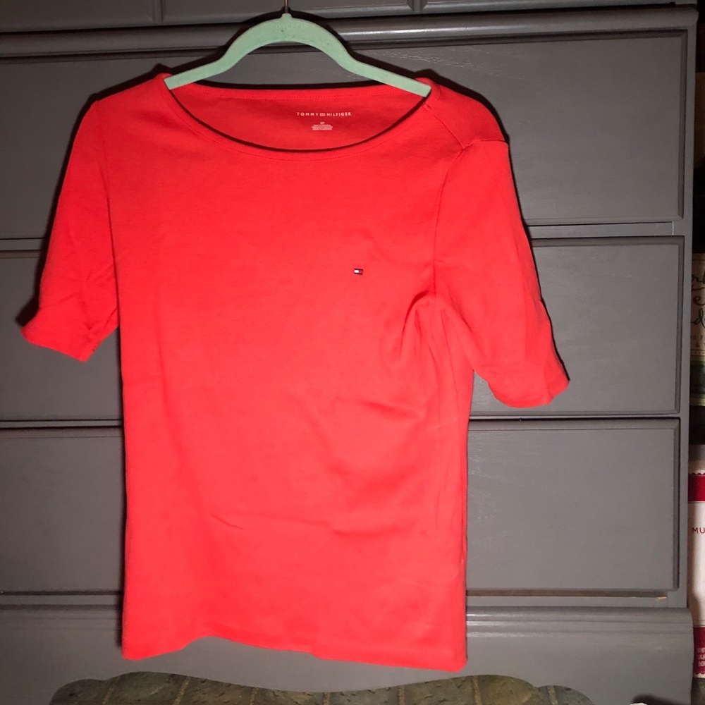 Plain red Tommy Hilfiger shirt sleeve shirt